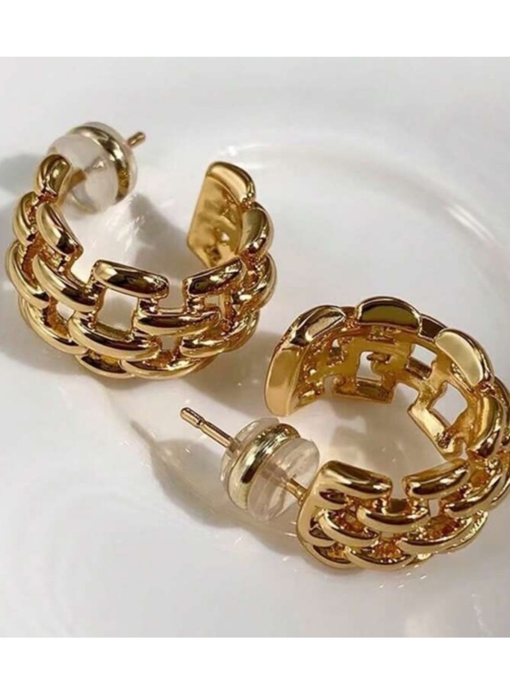 Elegant Gold Link Hoop Earrings